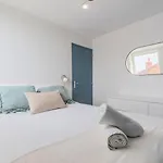 3 Bedroom House With Terrace Near Lille 게스트하우스