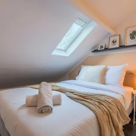 3 Bedroom House With Terrace, Near Lille Гостевой дом