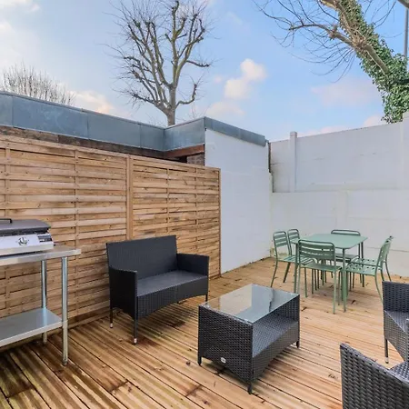 3 Bedroom House With Terrace, Near Lille * Марк-ан-Барёль