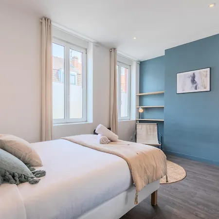 3 Bedroom House With Terrace Near Lille Gasthuis 4*