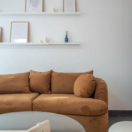 3 Bedroom House With Terrace Near Lille 4*